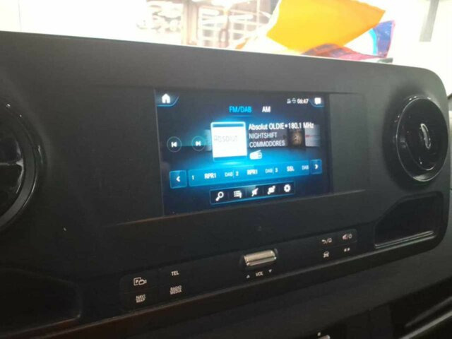 MERCEDES-BENZ Sprinter 317 CDI Kasten,L2H2,MBUX,Kamera... - Furgon: slika 4 MERCEDES-BENZ Sprinter 317 CDI Kasten,L2H2,MBUX,Kamera... - Furgon: slika 4