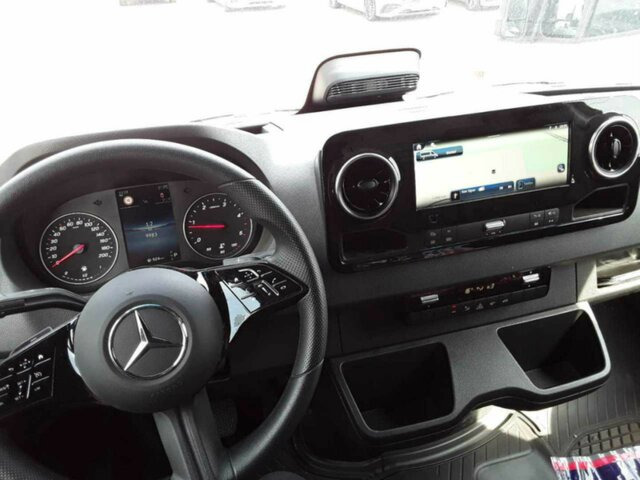 MERCEDES-BENZ Sprinter 317 Maxi,9GTronic,AHK2,8To,Kamera... - Furgon: slika 2 MERCEDES-BENZ Sprinter 317 Maxi,9GTronic,AHK2,8To,Kamera... - Furgon: slika 2