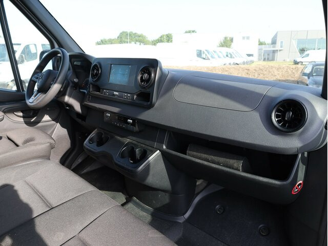 MERCEDES-BENZ Sprinter 317 Maxi,9GTronic,AHK3,5To,TCO - Furgon: slika 4 MERCEDES-BENZ Sprinter 317 Maxi,9GTronic,AHK3,5To,TCO - Furgon: slika 4