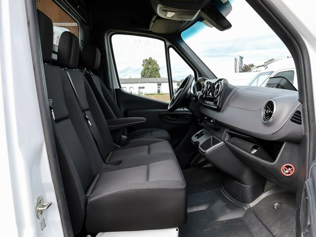 MERCEDES-BENZ Sprinter 317 Maxi,9GTronic,MBUX,Kamera - Furgon: slika 3 MERCEDES-BENZ Sprinter 317 Maxi,9GTronic,MBUX,Kamera - Furgon: slika 3