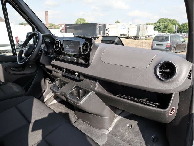 MERCEDES-BENZ Sprinter 317 Maxi,9GTronic,MBUX,Kamera... - Furgon: slika 3 MERCEDES-BENZ Sprinter 317 Maxi,9GTronic,MBUX,Kamera... - Furgon: slika 3