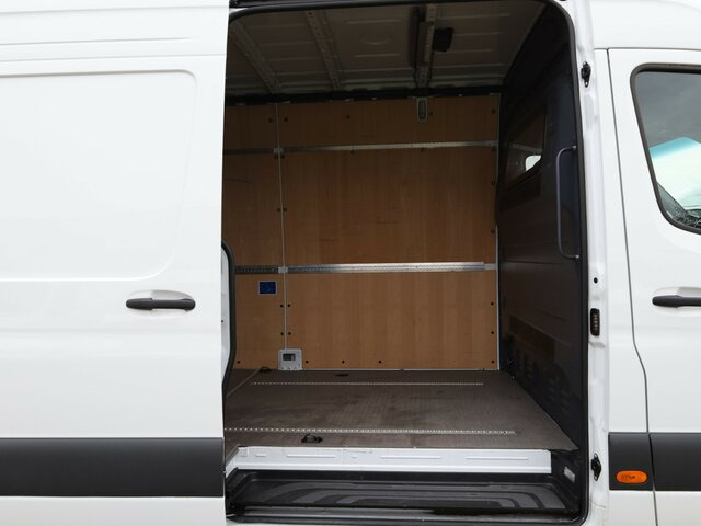 MERCEDES-BENZ Sprinter 317 Maxi,9GTronic,MBUX,Kamera - Furgon: slika 2 MERCEDES-BENZ Sprinter 317 Maxi,9GTronic,MBUX,Kamera - Furgon: slika 2