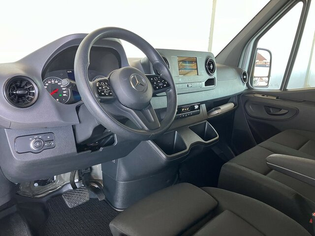 MERCEDES-BENZ Sprinter 317 Maxi,9GTronic,MBUX,Kamera - Furgon: slika 4 MERCEDES-BENZ Sprinter 317 Maxi,9GTronic,MBUX,Kamera - Furgon: slika 4