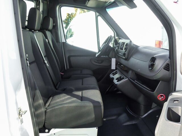 MERCEDES-BENZ Sprinter 317 Maxi,Automatik,MBUX,Kamera,Klima - Furgon: slika 2 MERCEDES-BENZ Sprinter 317 Maxi,Automatik,MBUX,Kamera,Klima - Furgon: slika 2