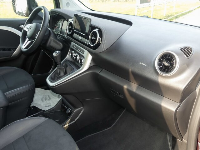 MERCEDES-BENZ T 180 Power Plus,MBUX,LED,Navi,Kamera,Tempomat - Potniški kombi: slika 2 MERCEDES-BENZ T 180 Power Plus,MBUX,LED,Navi,Kamera,Tempomat - Potniški kombi: slika 2