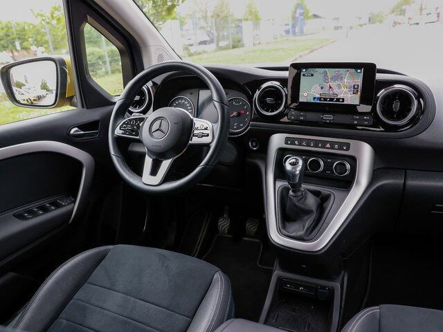 MERCEDES-BENZ T 180 Progressive,AHK,LED,Navi,Kamera,Tempomat - Potniški kombi: slika 3 MERCEDES-BENZ T 180 Progressive,AHK,LED,Navi,Kamera,Tempomat - Potniški kombi: slika 3