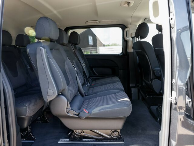 MERCEDES-BENZ V 220 d STYLE kompakt,8Sitzer,Standheizung,AHK - Minibus, Potniški kombi: slika 2 MERCEDES-BENZ V 220 d STYLE kompakt,8Sitzer,Standheizung,AHK - Minibus, Potniški kombi: slika 2