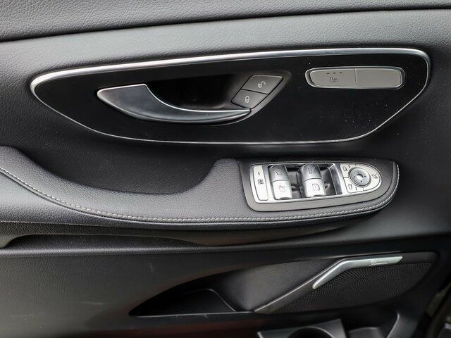 Potniški kombi MERCEDES-BENZ V 300 Avantgarde Extralang,2xSchiebetür el.,AHK...: slika 10