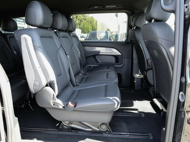 MERCEDES-BENZ V 300 Avantgarde Extralang,2xSchiebetür elektr.... - Minibus, Potniški kombi: slika 5 MERCEDES-BENZ V 300 Avantgarde Extralang,2xSchiebetür elektr.... - Minibus, Potniški kombi: slika 5