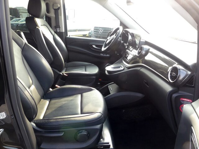 MERCEDES-BENZ V 300 Edition Extralang,2xSchiebetür el,8Sitzer... - Minibus, Potniški kombi: slika 3 MERCEDES-BENZ V 300 Edition Extralang,2xSchiebetür el,8Sitzer... - Minibus, Potniški kombi: slika 3