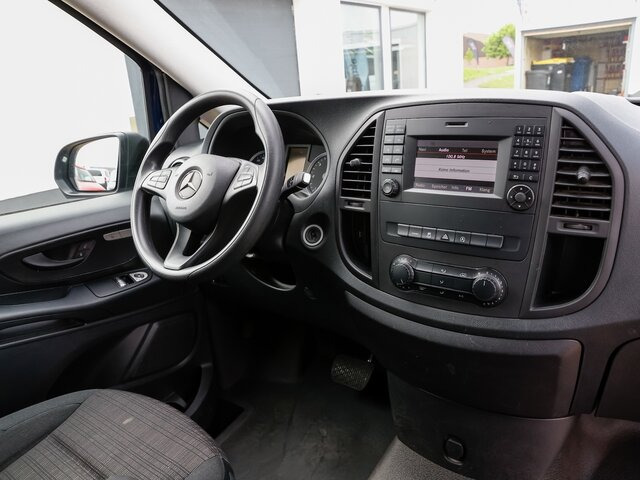 MERCEDES-BENZ Vito 114 TourerPro,Allrad,Automatik,8Sitzer - Minibus, Potniški kombi: slika 4 MERCEDES-BENZ Vito 114 TourerPro,Allrad,Automatik,8Sitzer - Minibus, Potniški kombi: slika 4