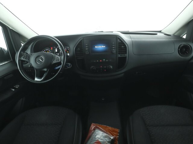 MERCEDES-BENZ Vito 114 TourerPro,Allrad,Automatik,Standhzg.... - Minibus, Potniški kombi: slika 2 MERCEDES-BENZ Vito 114 TourerPro,Allrad,Automatik,Standhzg.... - Minibus, Potniški kombi: slika 2