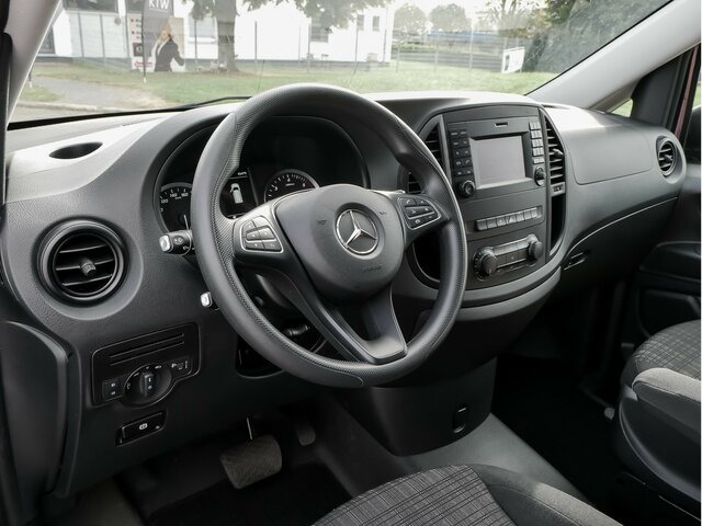 MERCEDES-BENZ Vito 114 TourerPro,Extralang,Desperados,9GTr. - Minibus, Potniški kombi: slika 2 MERCEDES-BENZ Vito 114 TourerPro,Extralang,Desperados,9GTr. - Minibus, Potniški kombi: slika 2