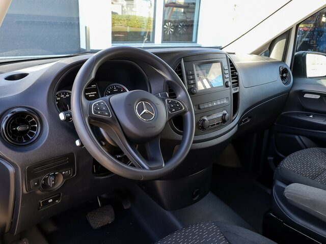 MERCEDES-BENZ Vito 114 TourerPro,lang,Automatik,8Sitze,Kamera... - Potniški kombi: slika 5 MERCEDES-BENZ Vito 114 TourerPro,lang,Automatik,8Sitze,Kamera... - Potniški kombi: slika 5