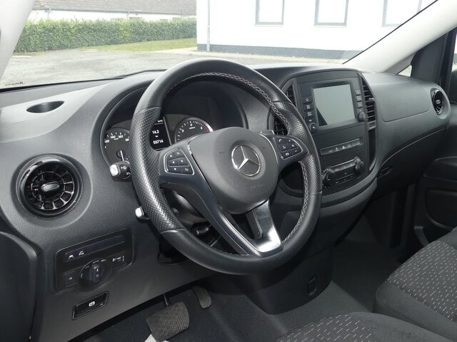 MERCEDES-BENZ Vito 116CDI lang,TourerPro,2xKlima,9Sitze,Kamera - Potniški kombi: slika 4 MERCEDES-BENZ Vito 116CDI lang,TourerPro,2xKlima,9Sitze,Kamera - Potniški kombi: slika 4