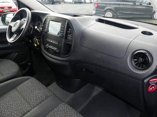 MERCEDES-BENZ Vito 116CDI lang,TourerPro,2xKlima,9Sitze,Kamera - Potniški kombi: slika 3 MERCEDES-BENZ Vito 116CDI lang,TourerPro,2xKlima,9Sitze,Kamera - Potniški kombi: slika 3