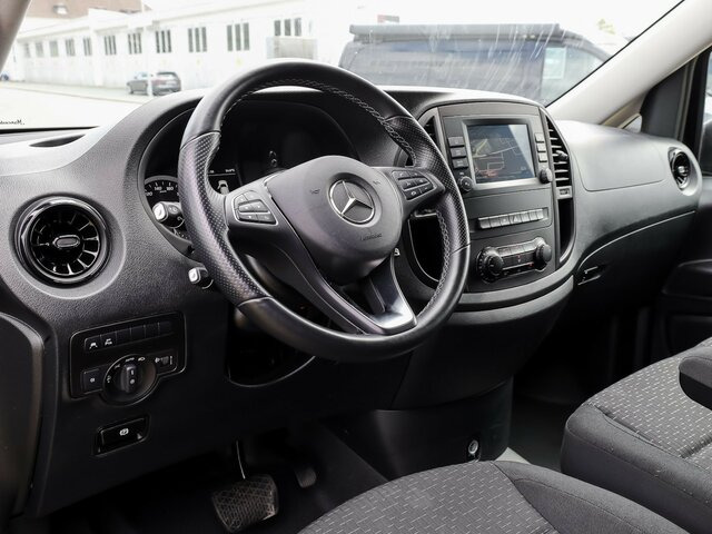 MERCEDES-BENZ Vito 116TourerPro ,Extralang,2xKlima,Kamera,AHK - Minibus, Potniški kombi: slika 5 MERCEDES-BENZ Vito 116TourerPro ,Extralang,2xKlima,Kamera,AHK - Minibus, Potniški kombi: slika 5