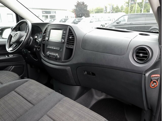 MERCEDES-BENZ Vito 116TourerPro Kombi,Extralang,2xKlima,9Sitze... - Potniški kombi: slika 4 MERCEDES-BENZ Vito 116TourerPro Kombi,Extralang,2xKlima,9Sitze... - Potniški kombi: slika 4