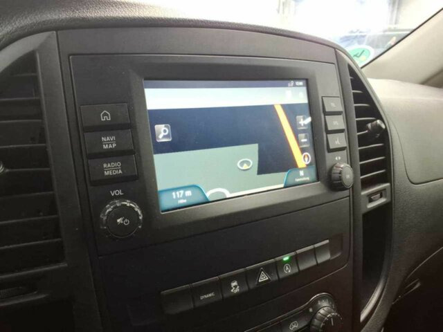 MERCEDES-BENZ Vito116CDI KA Extralang,Automatik,Klima,Kamera... - Mali kombi: slika 3 MERCEDES-BENZ Vito116CDI KA Extralang,Automatik,Klima,Kamera... - Mali kombi: slika 3