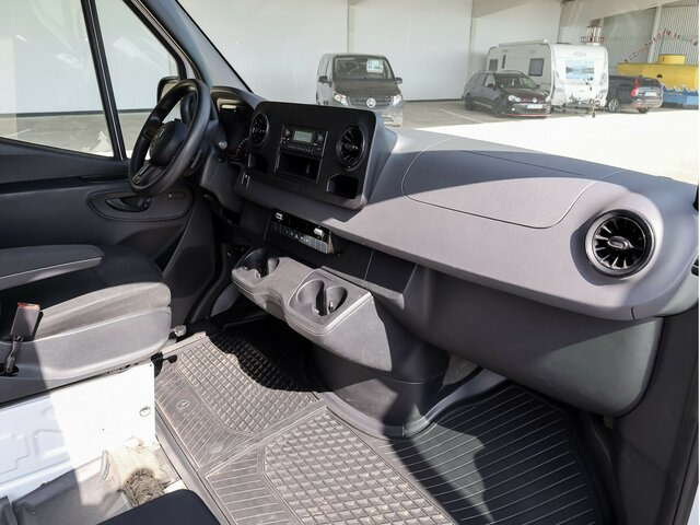 MERCEDES-BENZ eSprinter 312 Kasten FWD,3.924mm Radstand - Furgon, Električno dostavno vozilo: slika 5 MERCEDES-BENZ eSprinter 312 Kasten FWD,3.924mm Radstand - Furgon, Električno dostavno vozilo: slika 5