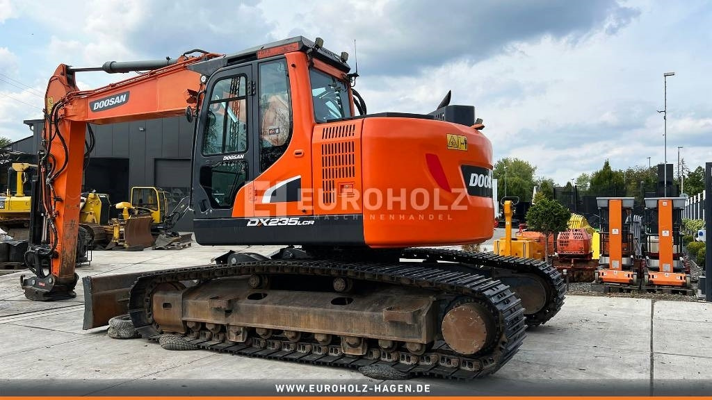 Doosan Kettenbagger DX 235 LCR-5, hyd. SW OilQuick 70-55 - Bager goseničar: slika 4 Doosan Kettenbagger DX 235 LCR-5, hyd. SW OilQuick 70-55 - Bager goseničar: slika 4