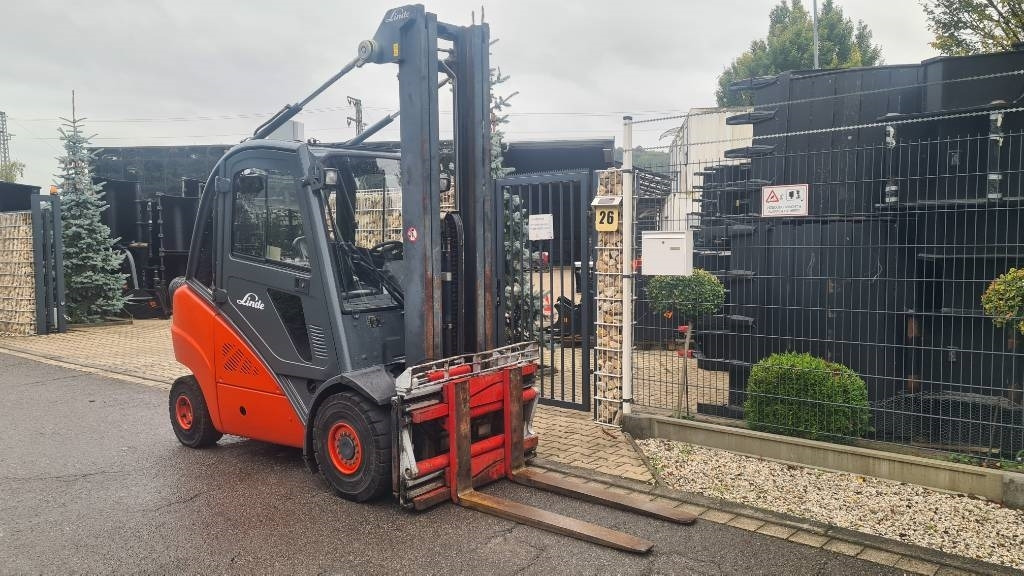 Linde H 30 D, Seitenschieber, Positionierer, Triplex - Diesel viličar: slika 3 Linde H 30 D, Seitenschieber, Positionierer, Triplex - Diesel viličar: slika 3