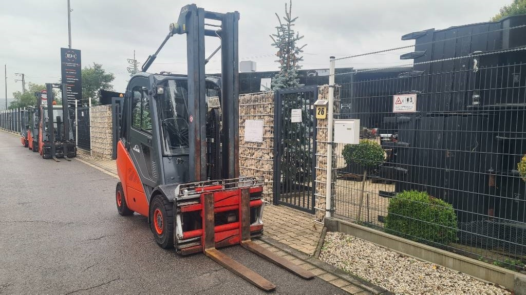 Linde H 30 D, Seitenschieber, Positionierer, Triplex - Diesel viličar: slika 4 Linde H 30 D, Seitenschieber, Positionierer, Triplex - Diesel viličar: slika 4