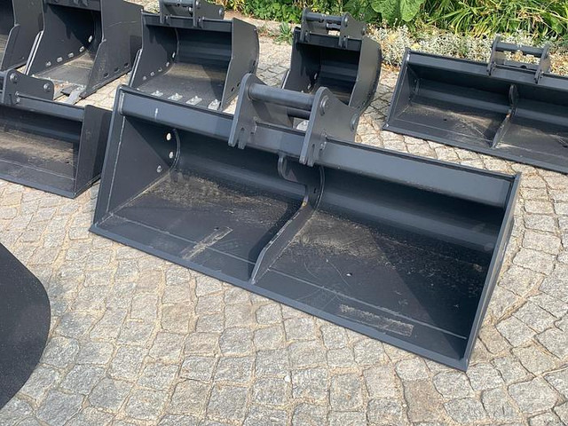 Big BIG Böschungslöffel hyd. 140 cm mit Martin M10 Aufnahme - Žlica: slika 2 Big BIG Böschungslöffel hyd. 140 cm mit Martin M10 Aufnahme - Žlica: slika 2