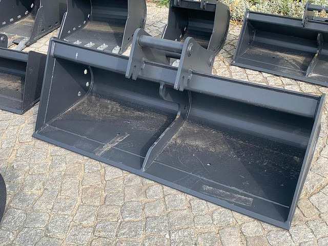 Big BIG Böschungslöffel hyd. 140 cm mit Martin M10 Aufnahme - Žlica: slika 1 Big BIG Böschungslöffel hyd. 140 cm mit Martin M10 Aufnahme - Žlica: slika 1