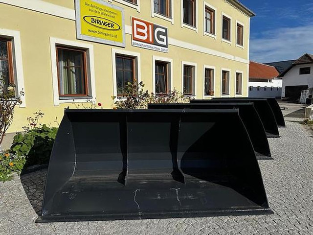Big Volumenschaufel 250 cm mit Claas Scorpion Aufnahme - Žlica: slika 1 Big Volumenschaufel 250 cm mit Claas Scorpion Aufnahme - Žlica: slika 1