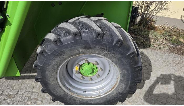 Nakladalec Merlo P41.7 Teleskoplader: slika 19 Nakladalec Merlo P41.7 Teleskoplader: slika 19