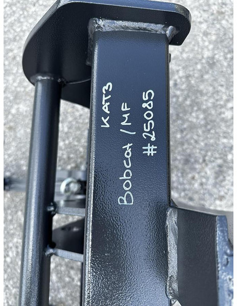 Big Adapter Bobcat Teleskoplader auf Dreipunkt Aufnahme - Priključek: slika 5 Big Adapter Bobcat Teleskoplader auf Dreipunkt Aufnahme - Priključek: slika 5