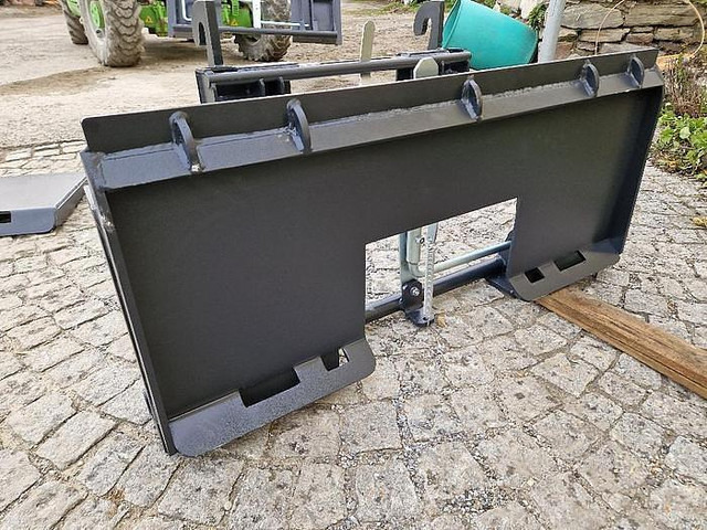 Big Bobcat 114 cm Adapter mit Euro Aufnahme - Priključek: slika 1 Big Bobcat 114 cm Adapter mit Euro Aufnahme - Priključek: slika 1