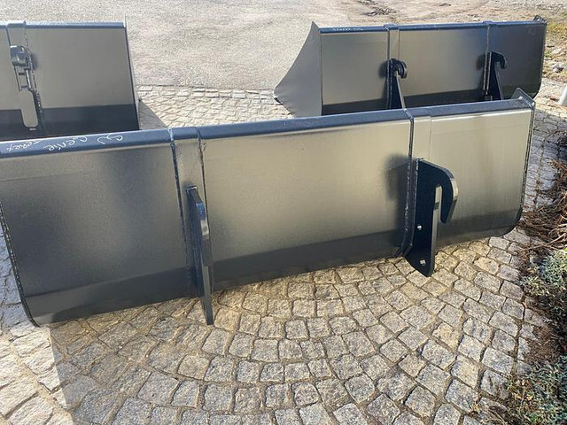 Big Schwergutschaufel 200 cm mit Genie/Terex Aufnahme - Priključek: slika 4 Big Schwergutschaufel 200 cm mit Genie/Terex Aufnahme - Priključek: slika 4