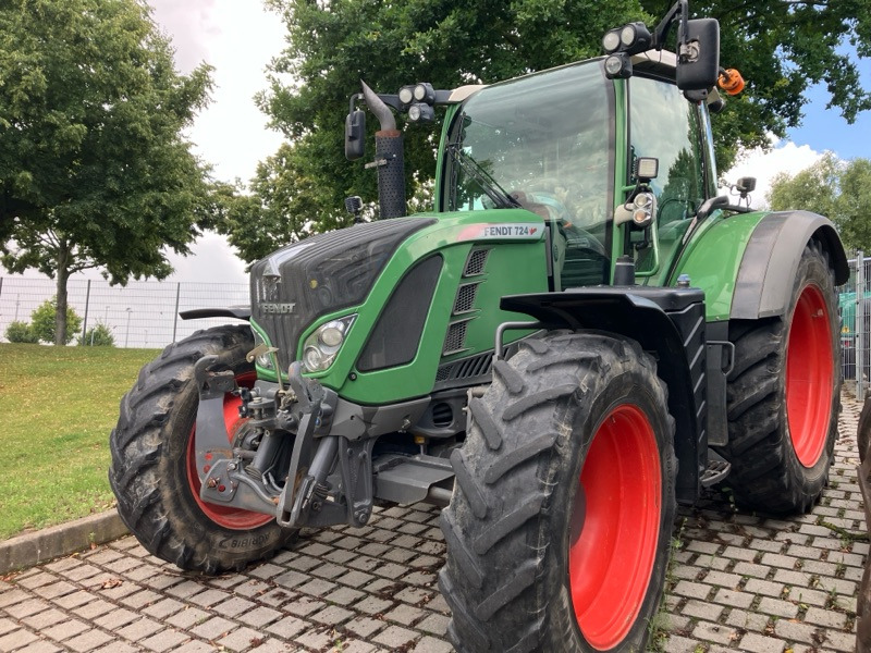 Fendt 724 Profi Plus inkl. 2. Radsatz/ EGNOS- Signal - Traktor: slika 1 Fendt 724 Profi Plus inkl. 2. Radsatz/ EGNOS- Signal - Traktor: slika 1