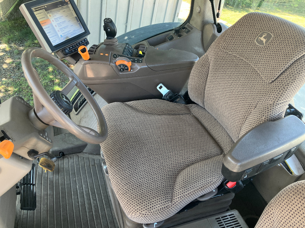 John Deere 8400R - Traktor: slika 4 John Deere 8400R - Traktor: slika 4