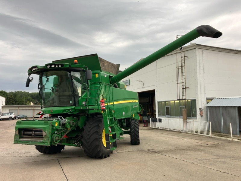 John Deere T560 mit 622R Schneidwerk - Kombajn harvester: slika 1 John Deere T560 mit 622R Schneidwerk - Kombajn harvester: slika 1