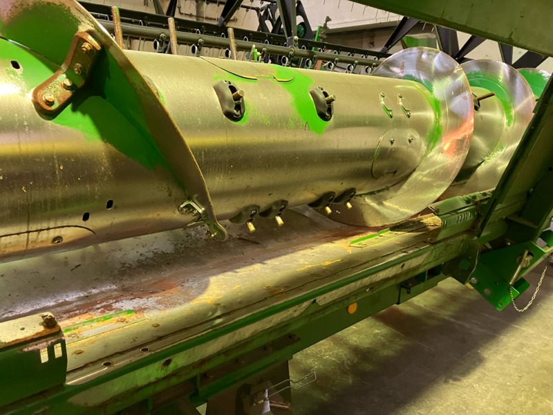 John Deere T560 mit 622R Schneidwerk - Kombajn harvester: slika 4 John Deere T560 mit 622R Schneidwerk - Kombajn harvester: slika 4