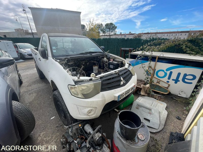 4x4 Mitsubishi - Mali kombi: slika 4 4x4 Mitsubishi - Mali kombi: slika 4