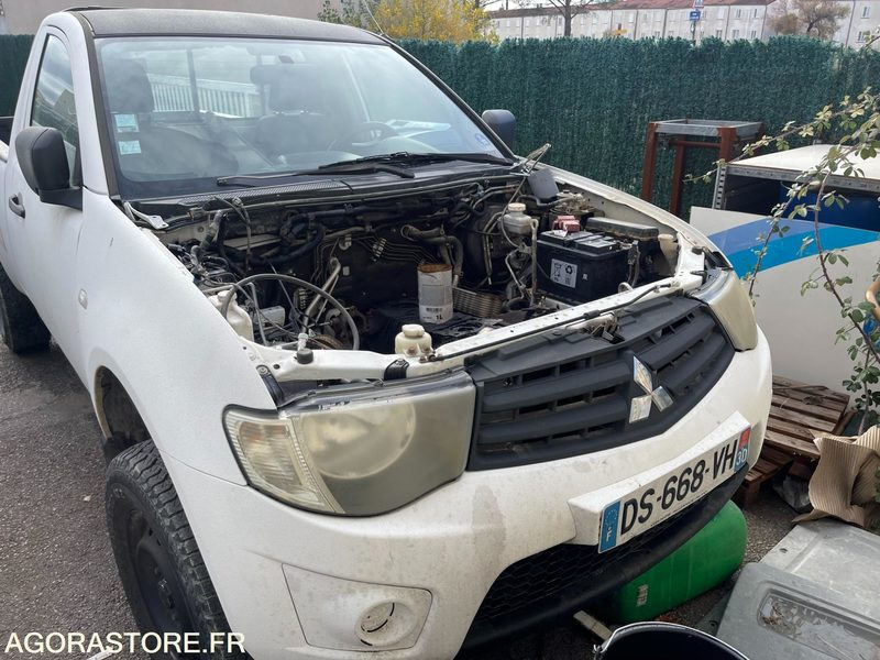 4x4 Mitsubishi - Mali kombi: slika 3 4x4 Mitsubishi - Mali kombi: slika 3