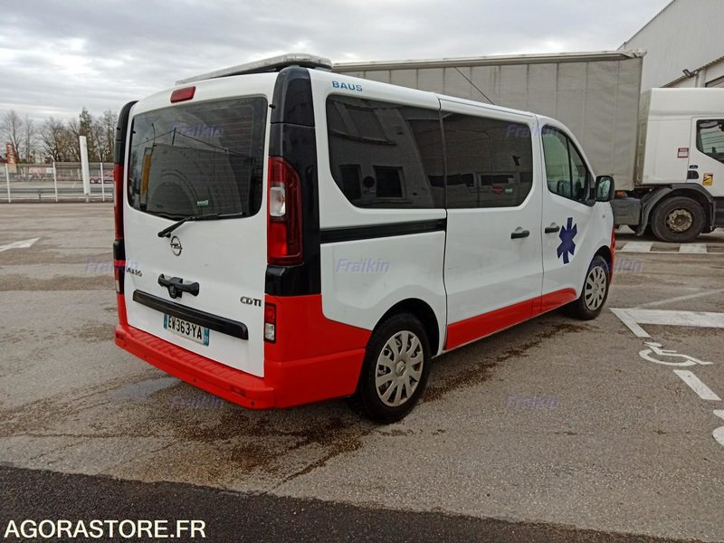 AMBULANCE VIVARO OPEL - 2018 / 304338 KM - EW363YA - Mali kombi: slika 3 AMBULANCE VIVARO OPEL - 2018 / 304338 KM - EW363YA - Mali kombi: slika 3
