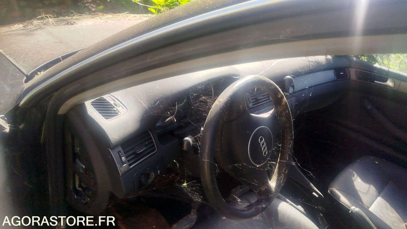 AUDI A6 - 2002 - POUR PIECES - Avtomobil: slika 3 AUDI A6 - 2002 - POUR PIECES - Avtomobil: slika 3