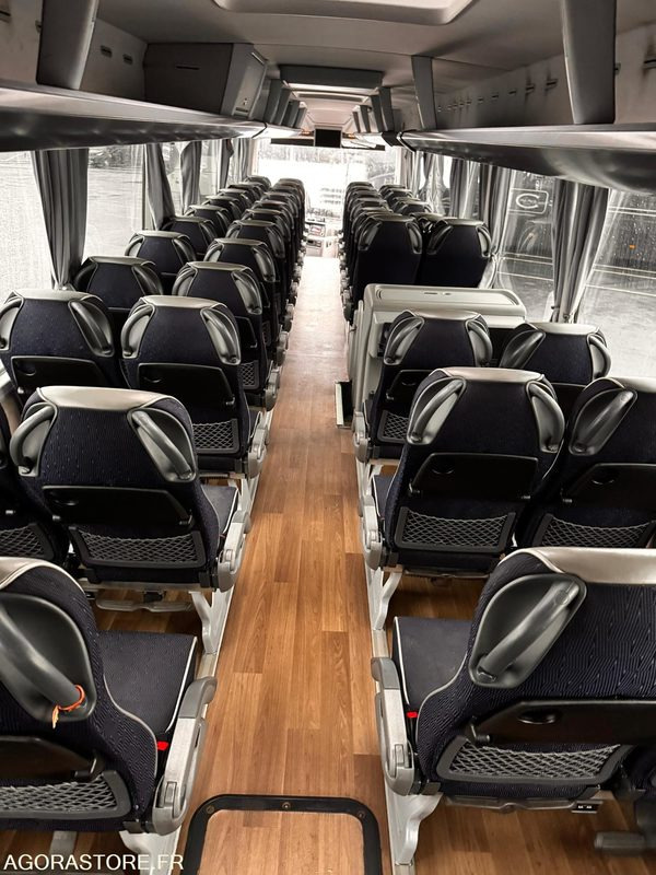 AUTOCAR MAN LIONS COACH R10 / 13M / 53+1+1+WC / 308 703KM - Potovalni avtobus: slika 5 AUTOCAR MAN LIONS COACH R10 / 13M / 53+1+1+WC / 308 703KM - Potovalni avtobus: slika 5