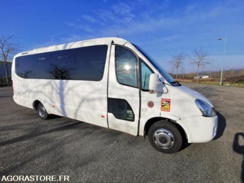 Autocar Iveco sunrise 22places tourisme 2013 - 171000 kms - Minibus, Potniški kombi: slika 4 Autocar Iveco sunrise 22places tourisme 2013 - 171000 kms - Minibus, Potniški kombi: slika 4