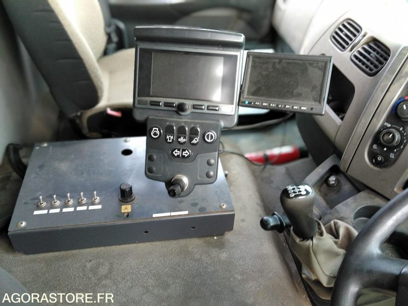 BALAYEUSE DM-075-AD - Vozilo za pometanje: slika 2 BALAYEUSE DM-075-AD - Vozilo za pometanje: slika 2