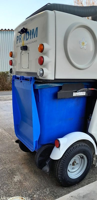 BALAYEUSE ELECTRIQUE ECO 36 - Vozilo za pometanje: slika 2 BALAYEUSE ELECTRIQUE ECO 36 - Vozilo za pometanje: slika 2