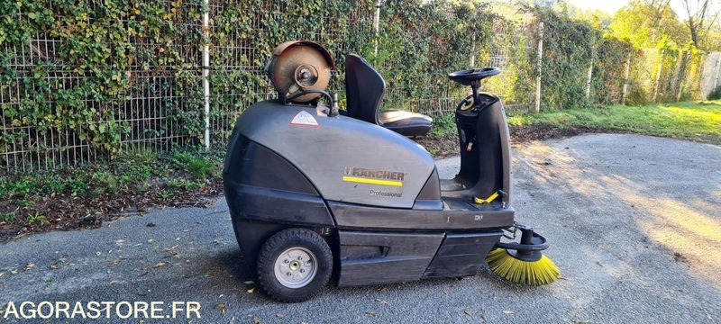 BALAYEUSE KARCHER - 2012 - 182 heures - Vozilo za pometanje: slika 2 BALAYEUSE KARCHER - 2012 - 182 heures - Vozilo za pometanje: slika 2