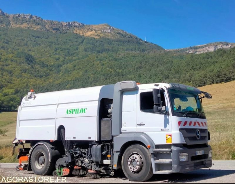 BALAYEUSE LAVEUSE THP MERCEDES BH9 ANNEE 2012 - 246000KMS - Vozilo za pometanje: slika 1 BALAYEUSE LAVEUSE THP MERCEDES BH9 ANNEE 2012 - 246000KMS - Vozilo za pometanje: slika 1