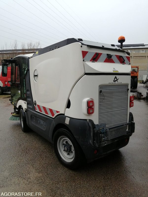 BALAYEUSE - MATHIEU - AZURA FLEX - 2020 / 4222 HEURES - Vozilo za pometanje: slika 4 BALAYEUSE - MATHIEU - AZURA FLEX - 2020 / 4222 HEURES - Vozilo za pometanje: slika 4
