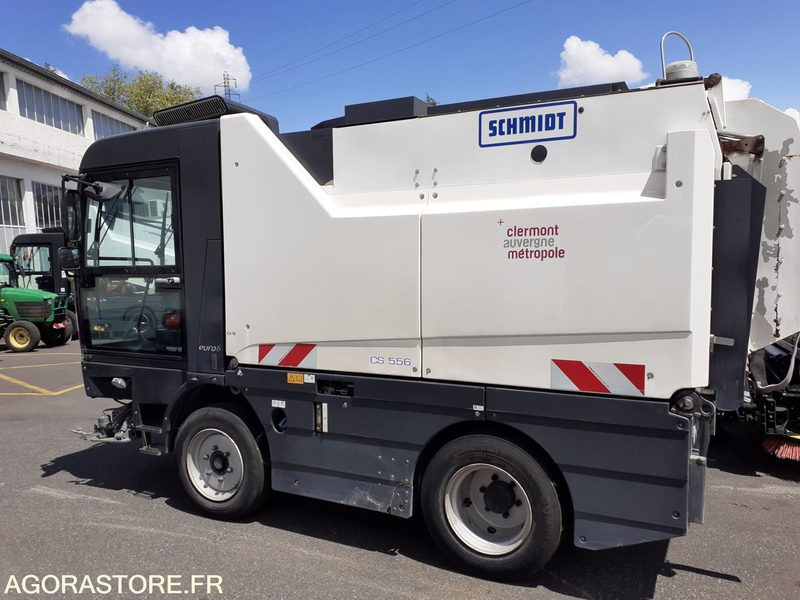 BALAYEUSE SCHMIDT 4M3 CLEANGO 500 - Vozilo za pometanje: slika 2 BALAYEUSE SCHMIDT 4M3 CLEANGO 500 - Vozilo za pometanje: slika 2